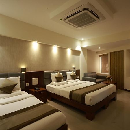 Metro Plaza Hotel By Rak Rooms, Mangaluru Exteriör bild