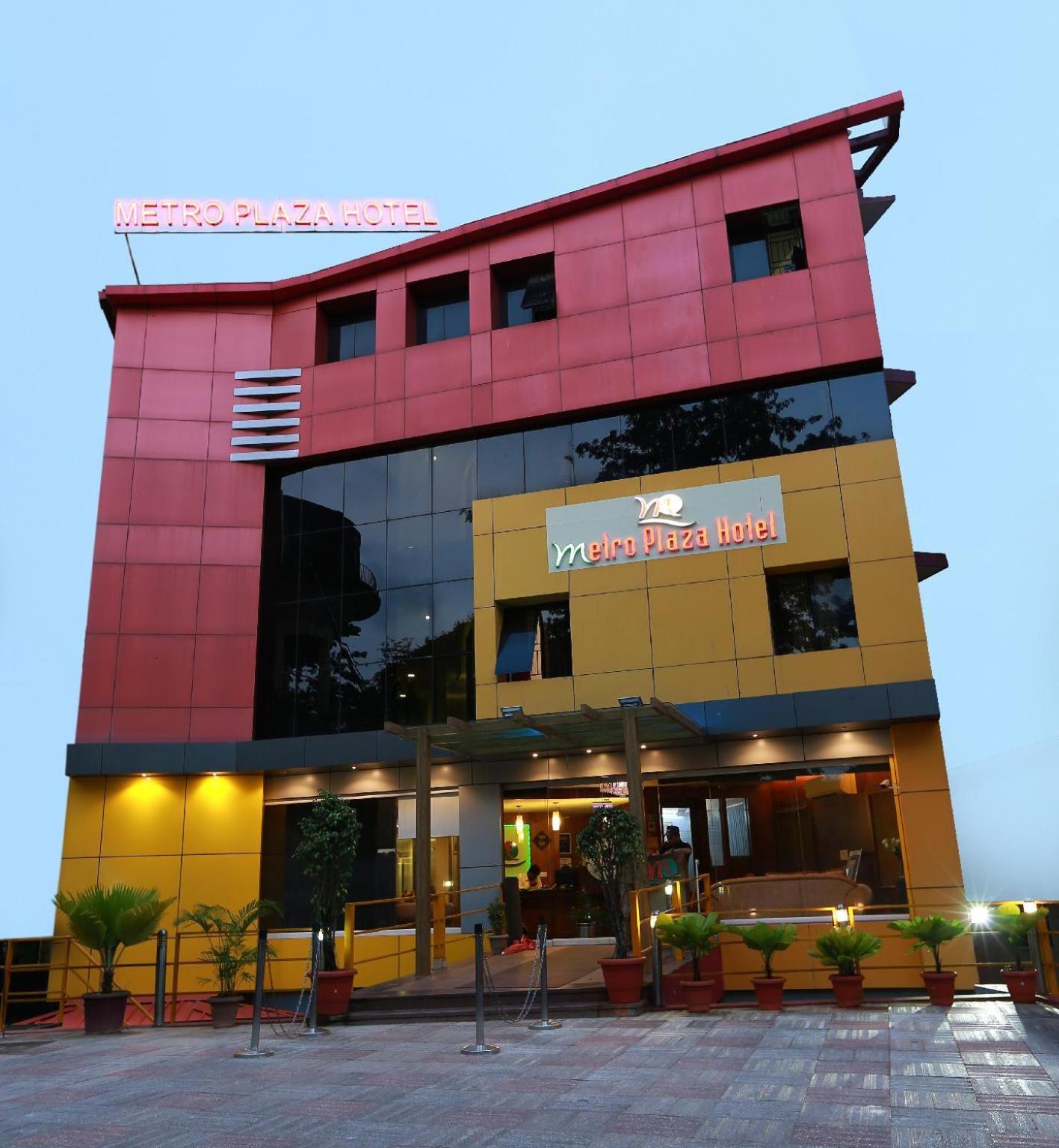 Metro Plaza Hotel By Rak Rooms, Mangaluru Exteriör bild