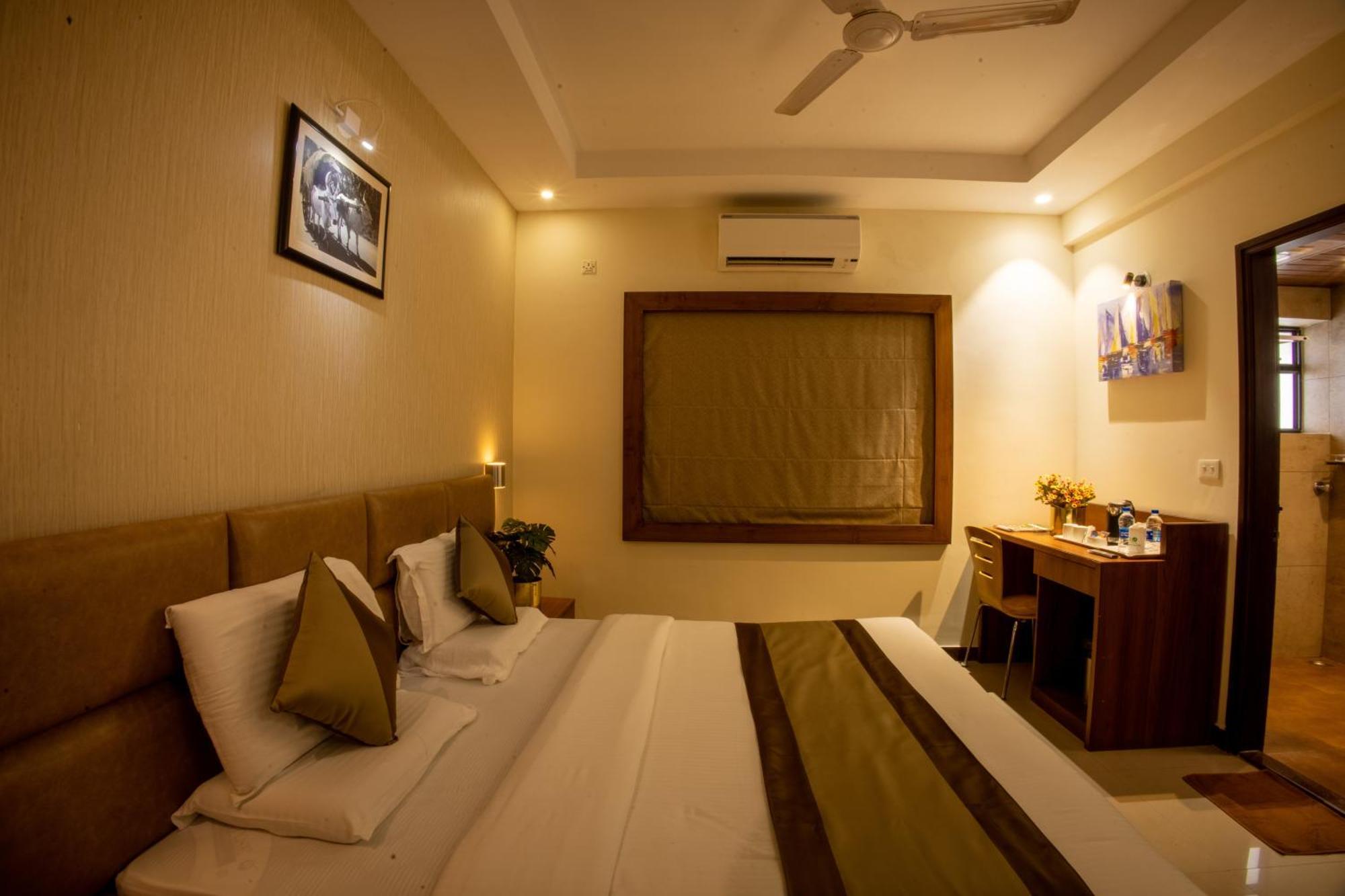 Metro Plaza Hotel By Rak Rooms, Mangaluru Exteriör bild