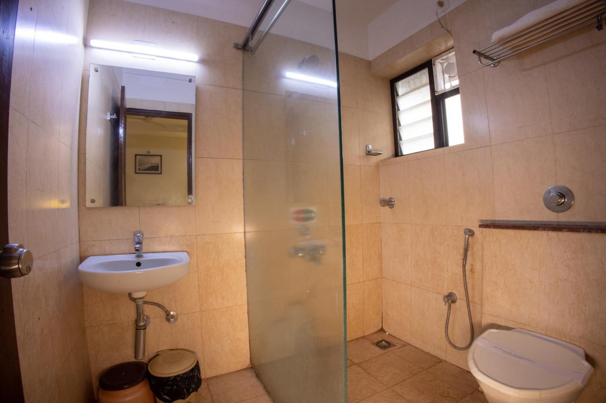 Metro Plaza Hotel By Rak Rooms, Mangaluru Exteriör bild