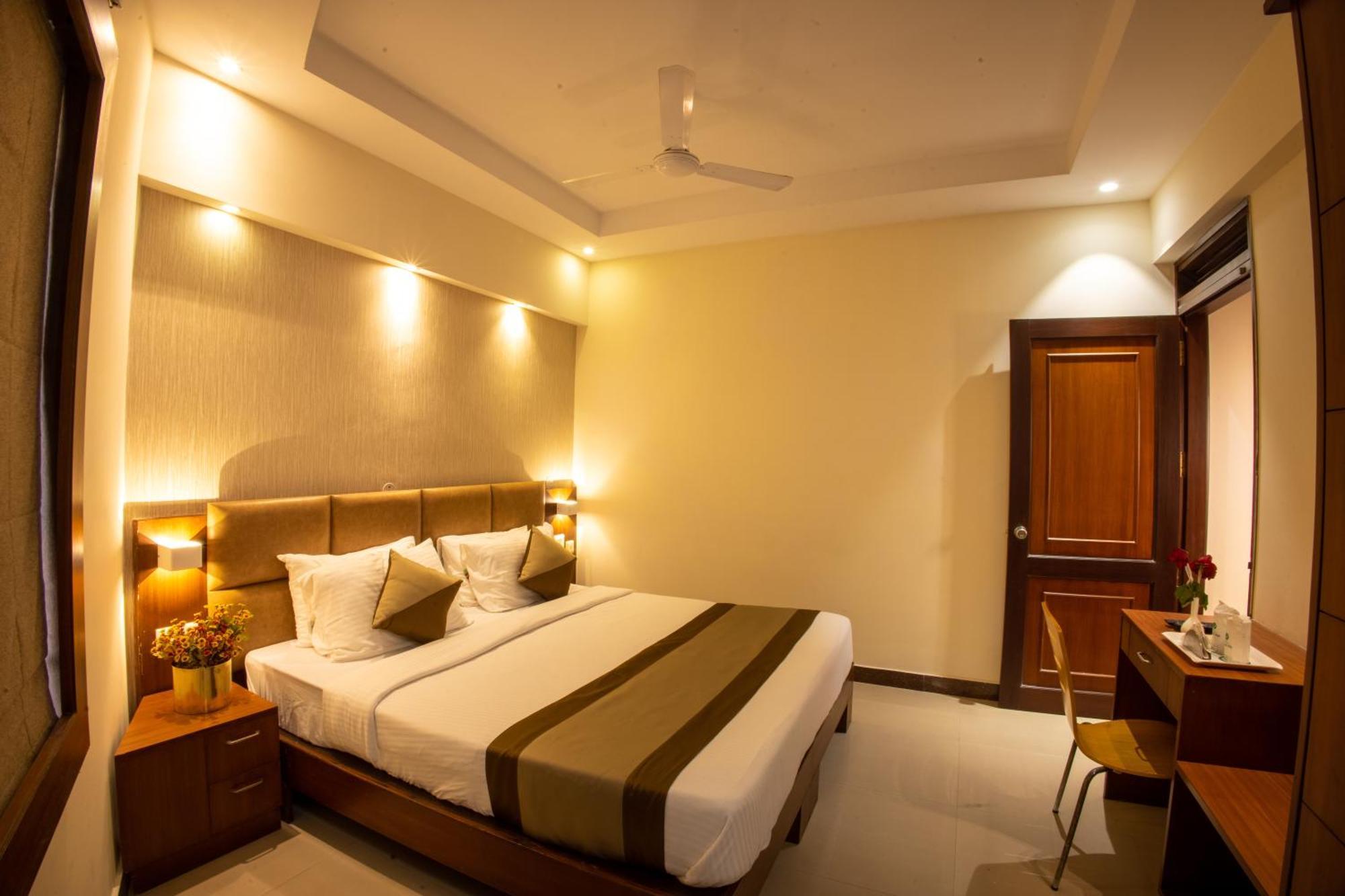 Metro Plaza Hotel By Rak Rooms, Mangaluru Exteriör bild