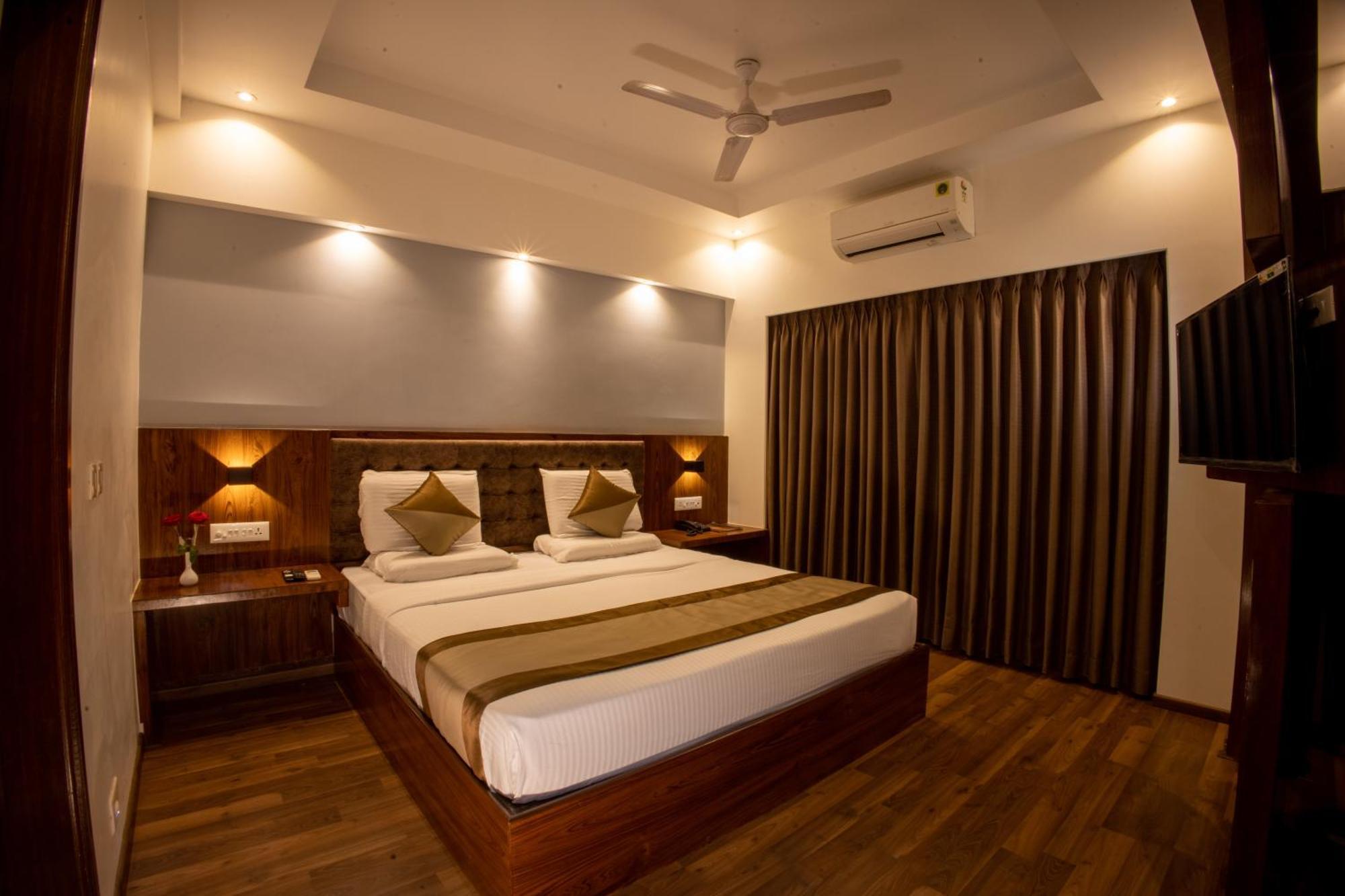 Metro Plaza Hotel By Rak Rooms, Mangaluru Exteriör bild