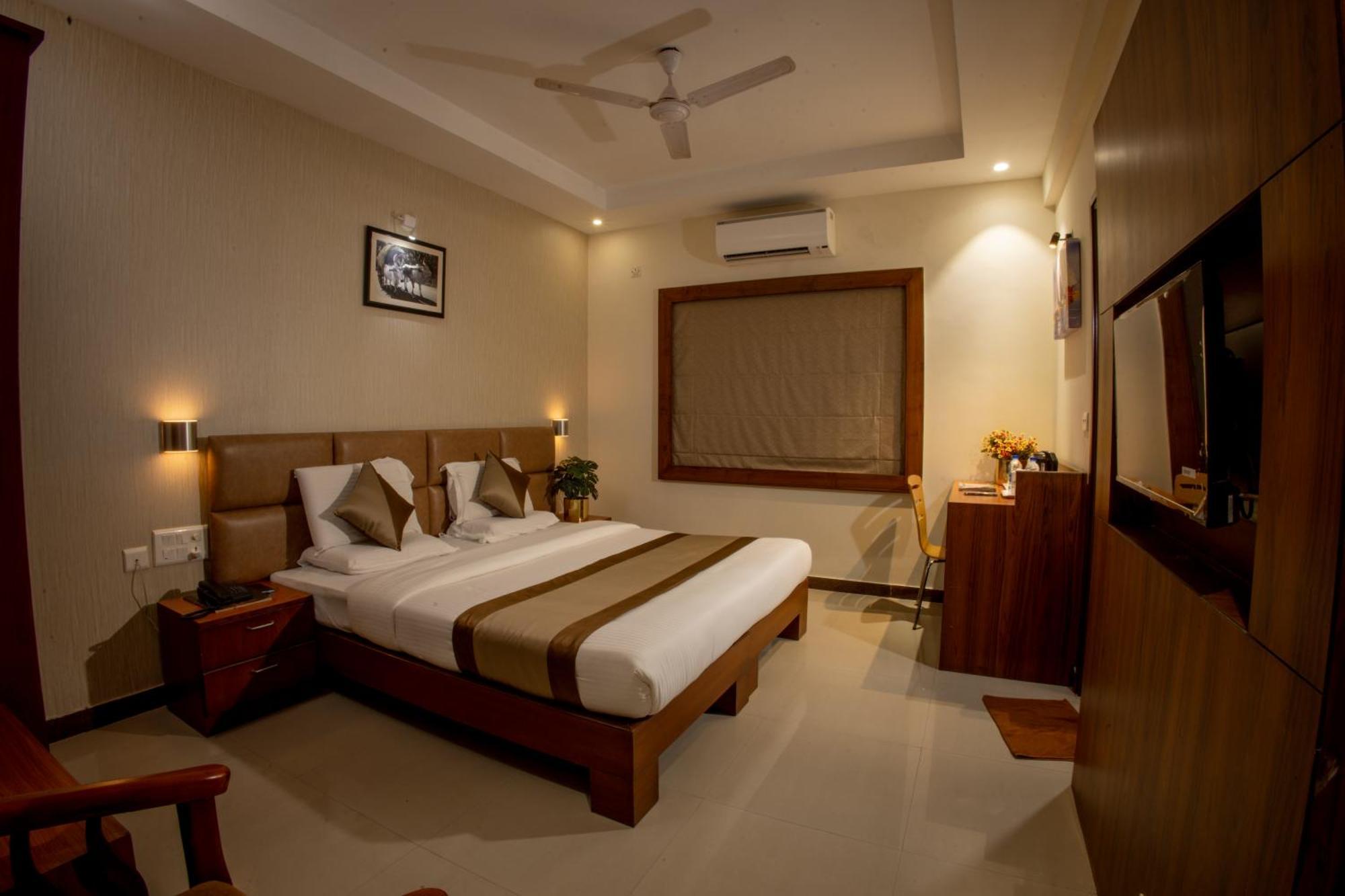 Metro Plaza Hotel By Rak Rooms, Mangaluru Exteriör bild