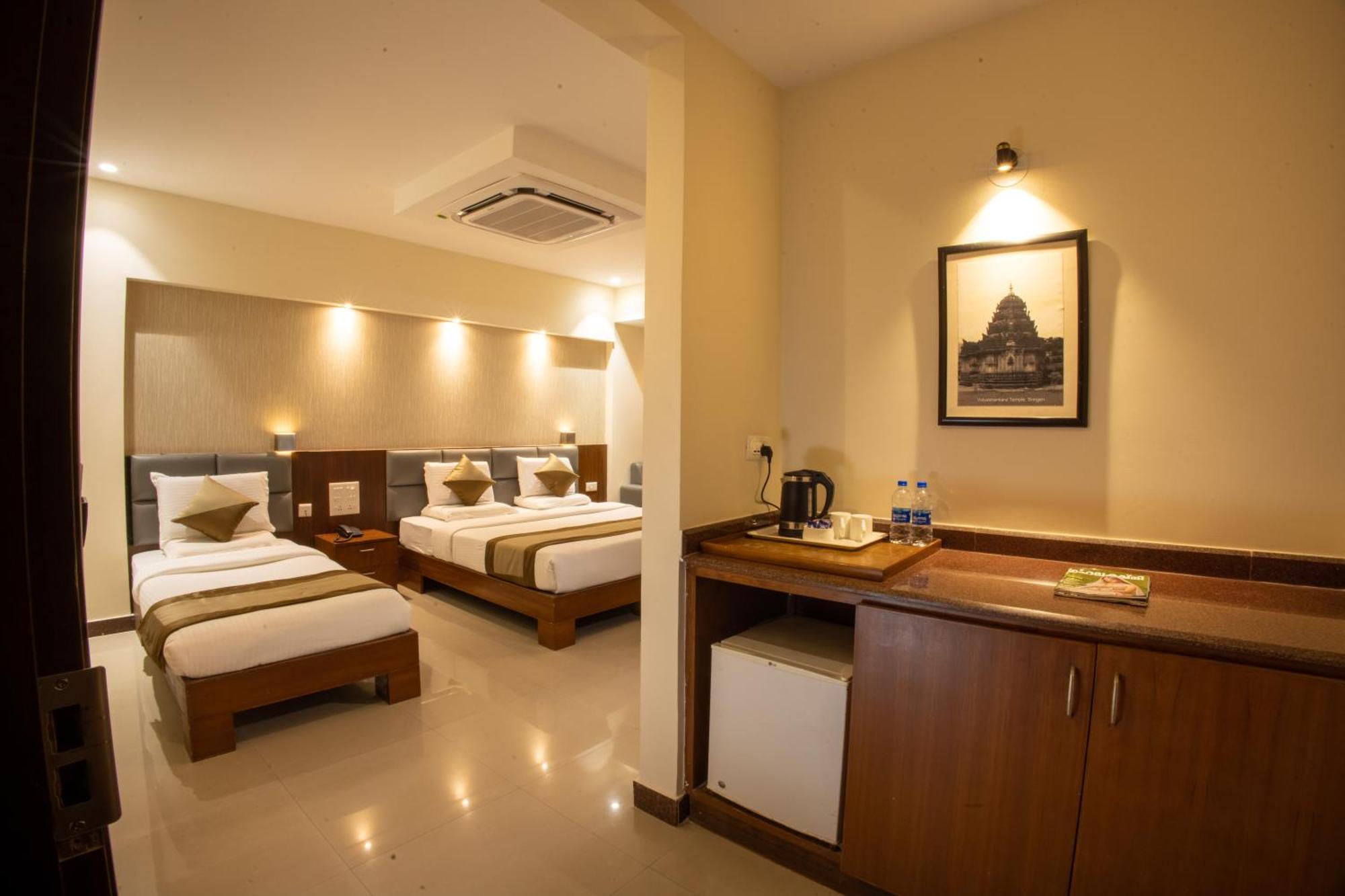 Metro Plaza Hotel By Rak Rooms, Mangaluru Exteriör bild